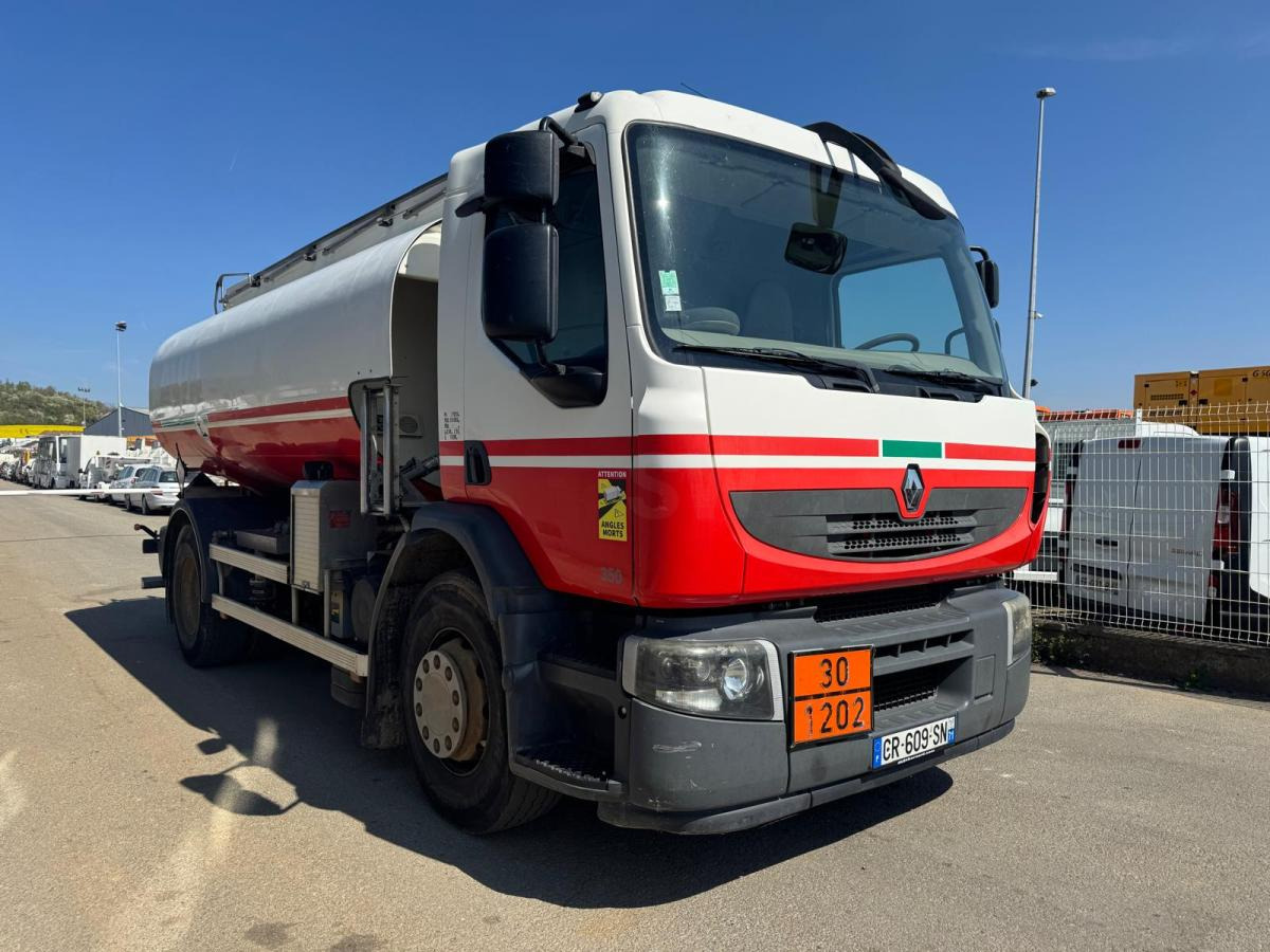 Renault Premium - Φορτηγό βυτιοφόρο: φωτογραφία 3 Renault Premium - Φορτηγό βυτιοφόρο: φωτογραφία 3