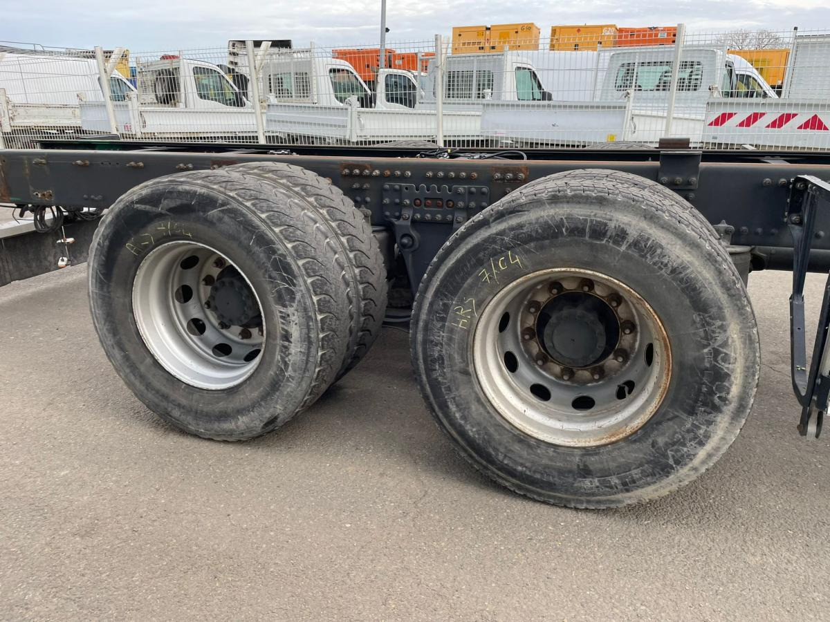 Volvo 540 - Φορτηγό σασί: φωτογραφία 5 Volvo 540 - Φορτηγό σασί: φωτογραφία 5