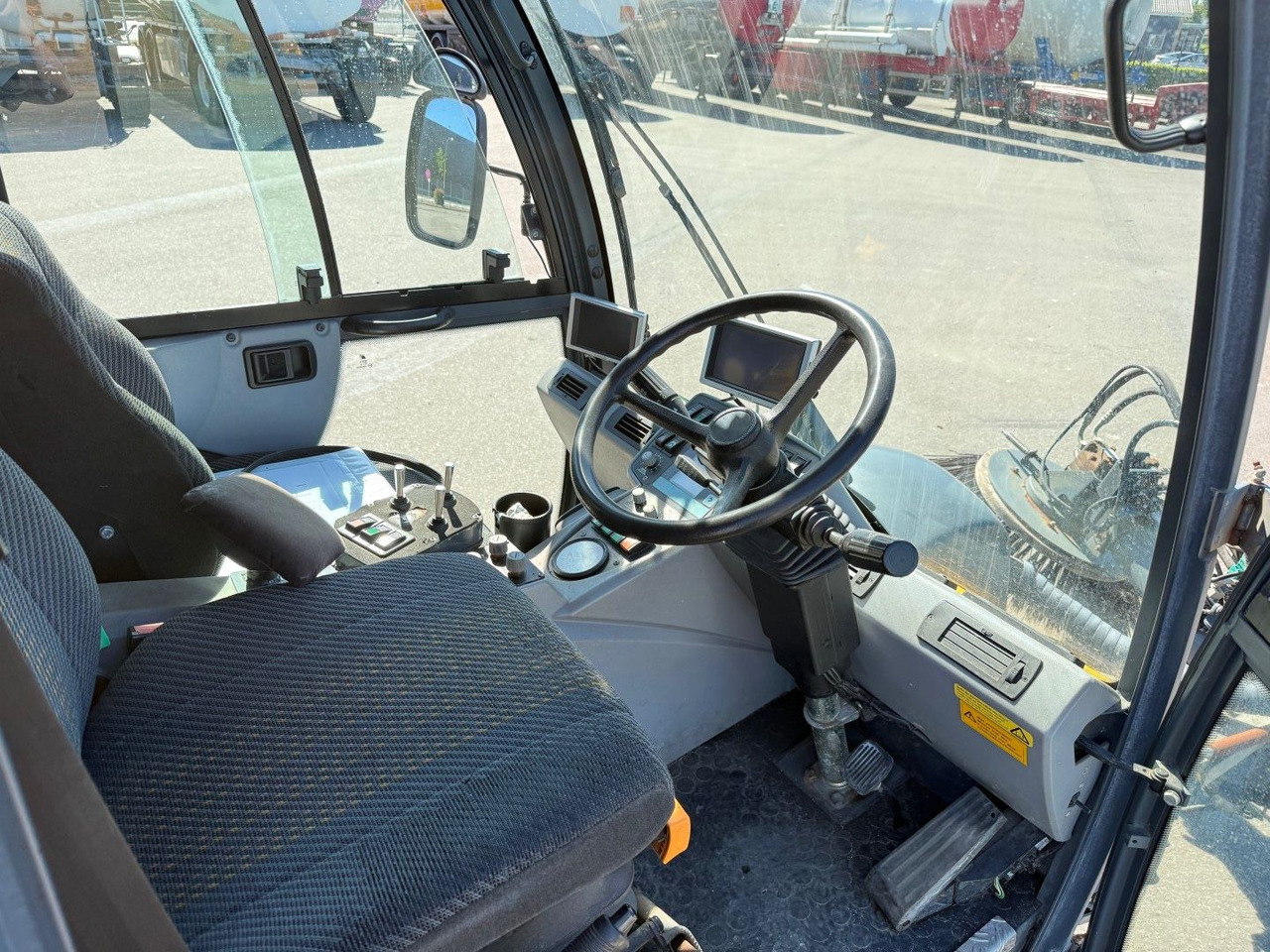 Hako Citymaster 2000 4x4 Euro 5 Kehrmaschine - Σάρωθρο δρόμων: φωτογραφία 5 Hako Citymaster 2000 4x4 Euro 5 Kehrmaschine - Σάρωθρο δρόμων: φωτογραφία 5