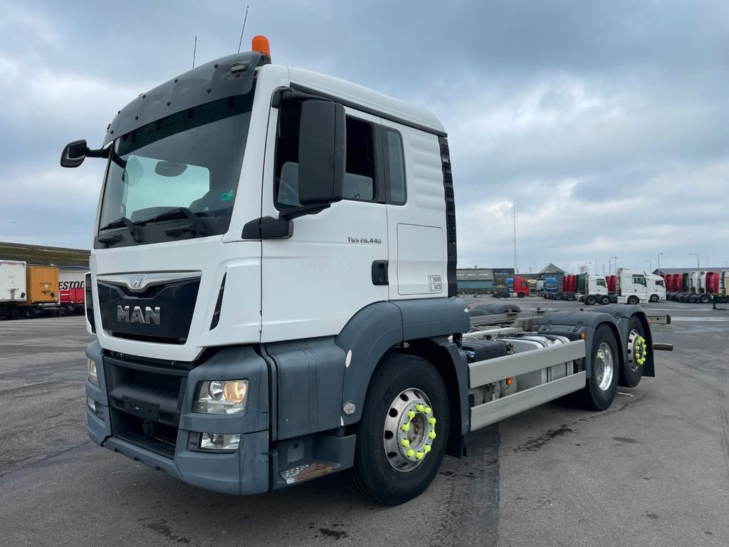 MAN TGS 26.440 6x2*4 ADR Fahrgestell Euro 6 - Φορτηγό σασί: φωτογραφία 1 MAN TGS 26.440 6x2*4 ADR Fahrgestell Euro 6 - Φορτηγό σασί: φωτογραφία 1