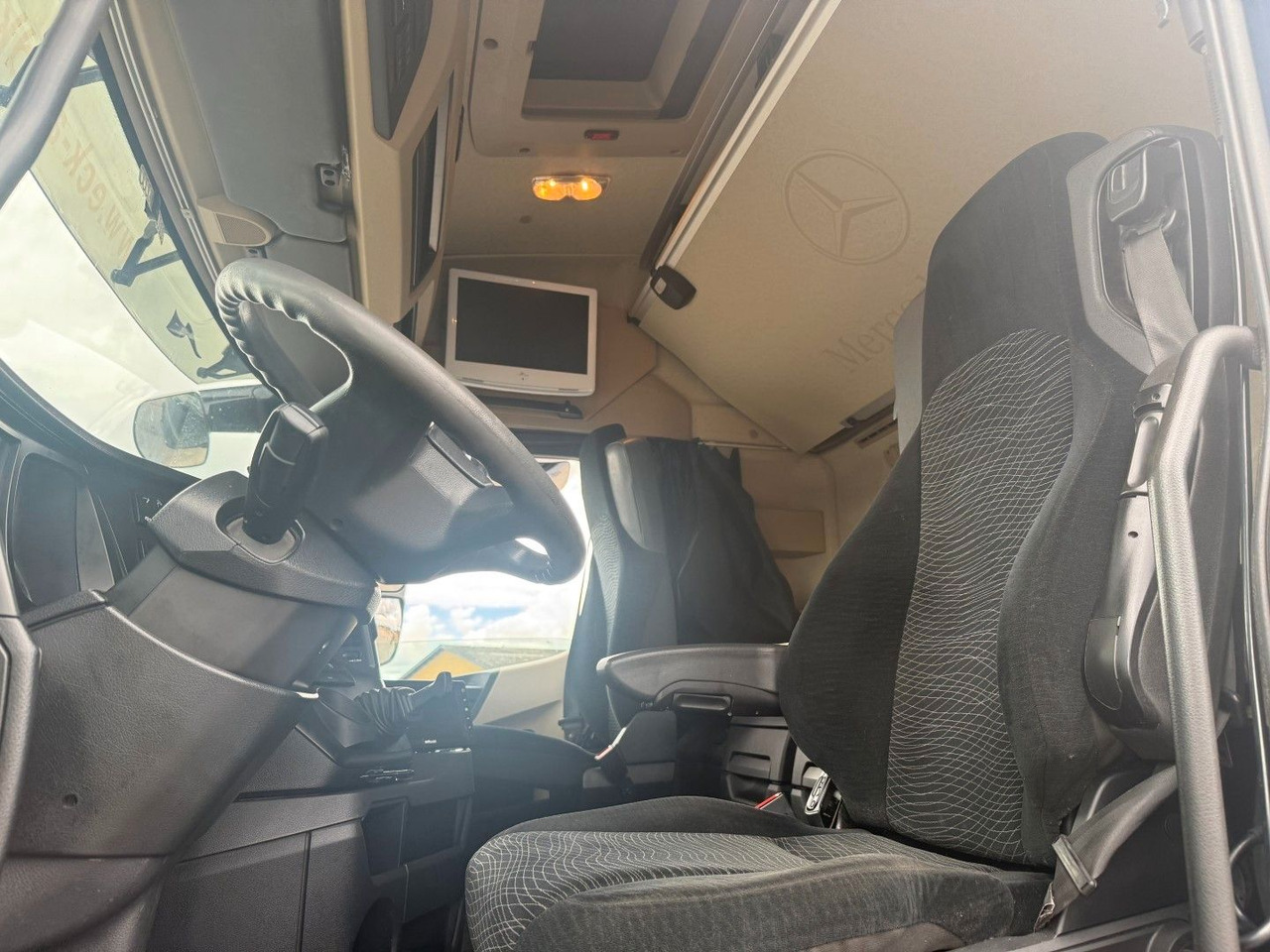 Mercedes-Benz Arocs 3253 8x26 Euro 6 Chassis / Fahrgestell - Φορτηγό σασί: φωτογραφία 5 Mercedes-Benz Arocs 3253 8x26 Euro 6 Chassis / Fahrgestell - Φορτηγό σασί: φωτογραφία 5