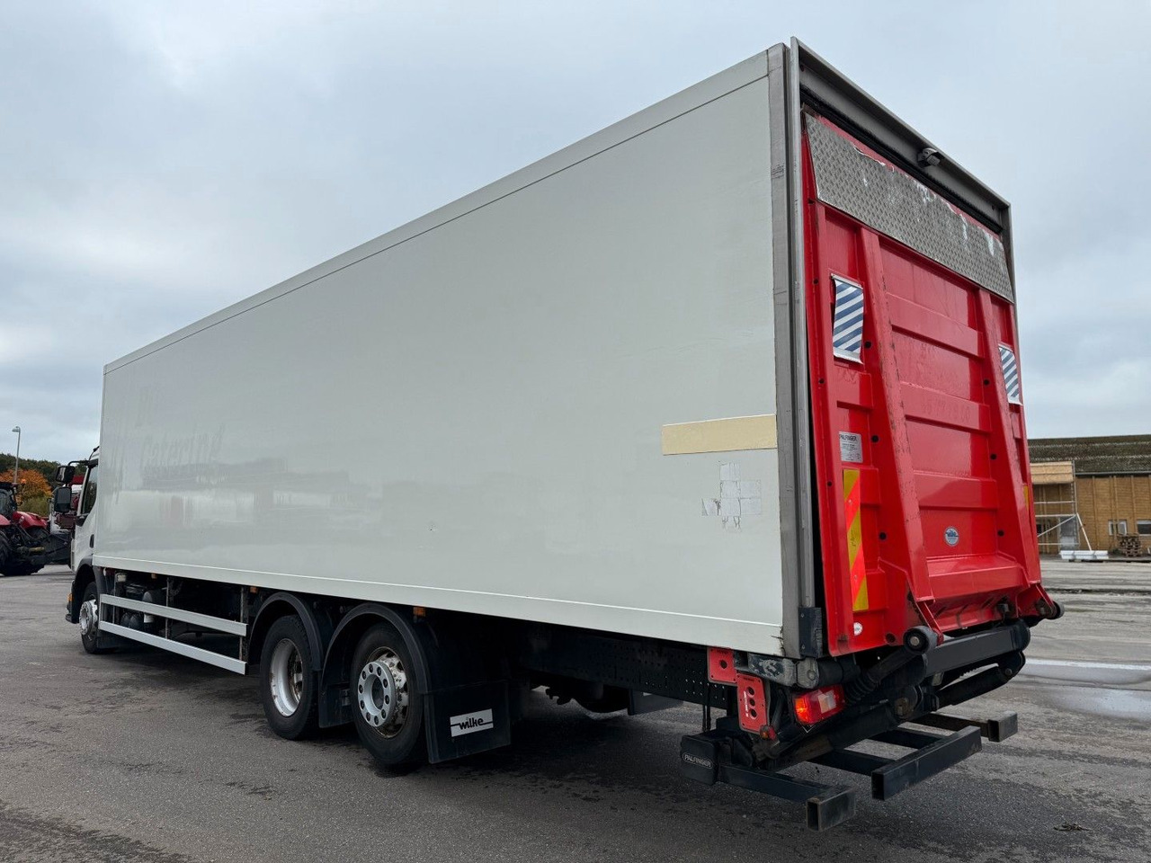 Volvo FE320 6x2*4 TK T1200-R Spectrum 9,80 m. koffer - Φορτηγό ψυγείο: φωτογραφία 4 Volvo FE320 6x2*4 TK T1200-R Spectrum 9,80 m. koffer - Φορτηγό ψυγείο: φωτογραφία 4