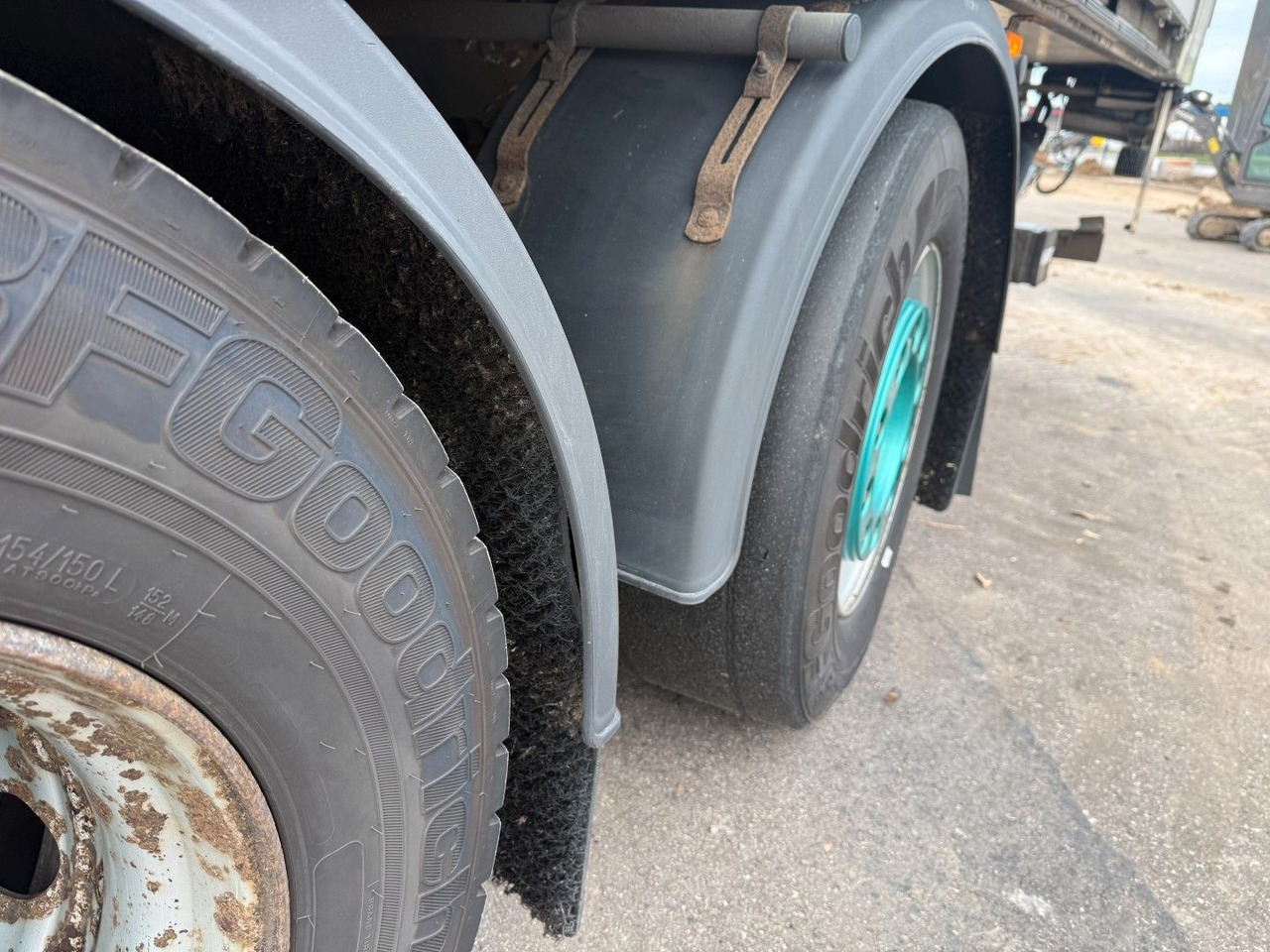 Φορτηγό ψυγείο Volvo FM330 6x2*4 Carrier Supra 1050 Nordic: φωτογραφία 11