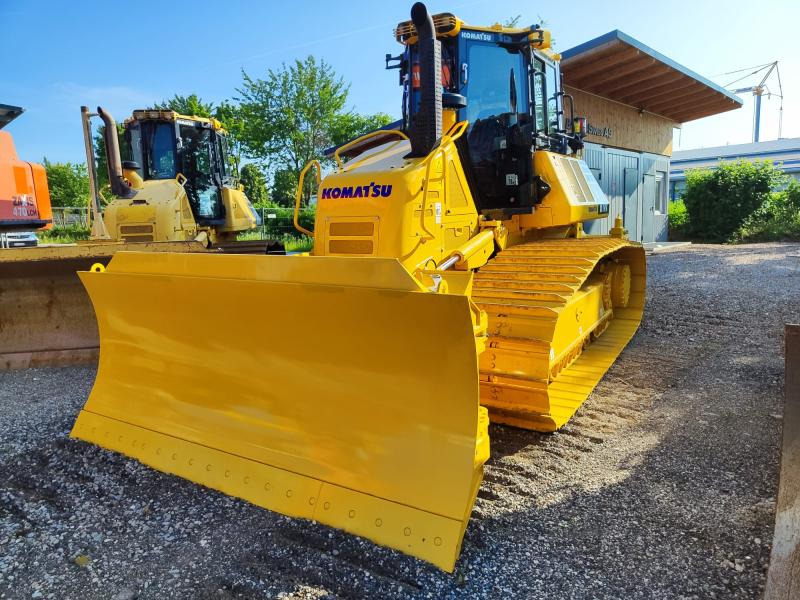 Komatsu D61PX-24E0 - Μπουλντόζα: φωτογραφία 2 Komatsu D61PX-24E0 - Μπουλντόζα: φωτογραφία 2