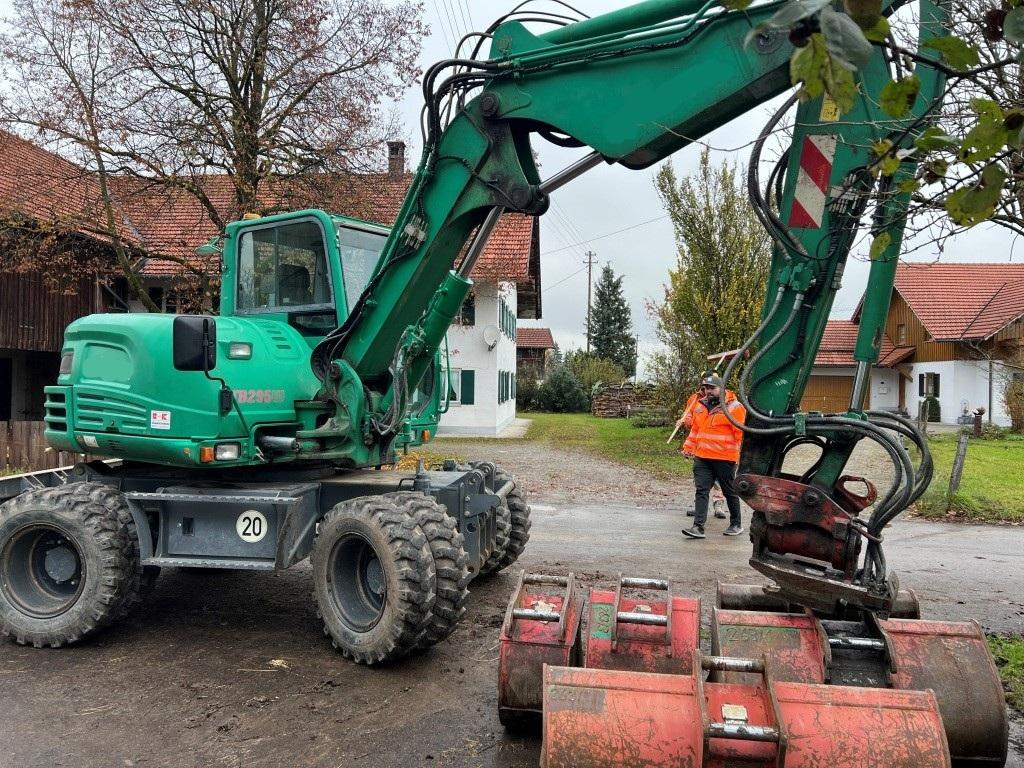 Takeuchi TB295W - Τροχοφόρος εκσκαφέας: φωτογραφία 4 Takeuchi TB295W - Τροχοφόρος εκσκαφέας: φωτογραφία 4