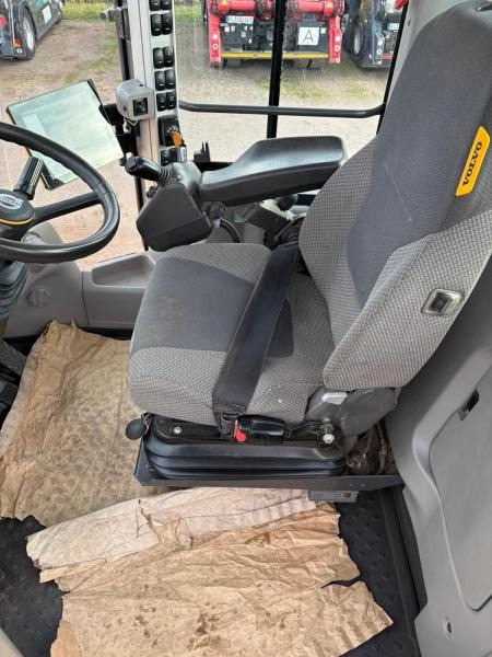 Volvo L120H Long Boom - Ελαστιχοφόρος φορτωτής: φωτογραφία 5 Volvo L120H Long Boom - Ελαστιχοφόρος φορτωτής: φωτογραφία 5