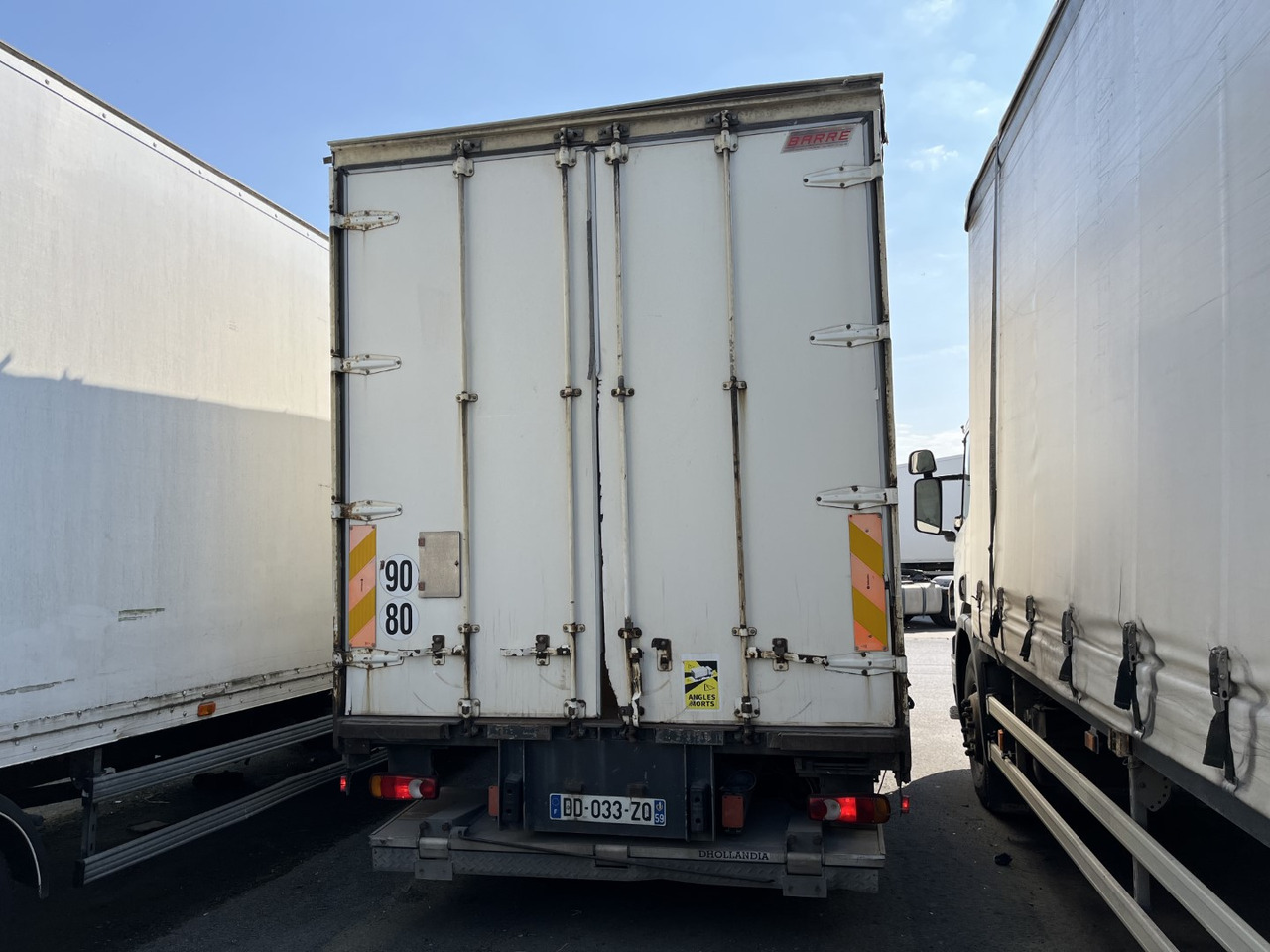 DAF LF 220 - Φορτηγό μουσαμάς: φωτογραφία 2 DAF LF 220 - Φορτηγό μουσαμάς: φωτογραφία 2