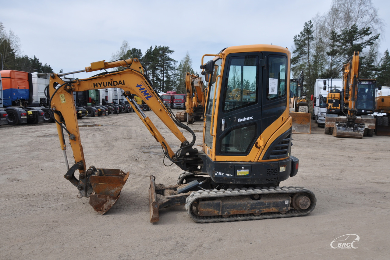 Hyundai R25Z-9AK - Μίνι εκσκαφέας: φωτογραφία 3 Hyundai R25Z-9AK - Μίνι εκσκαφέας: φωτογραφία 3