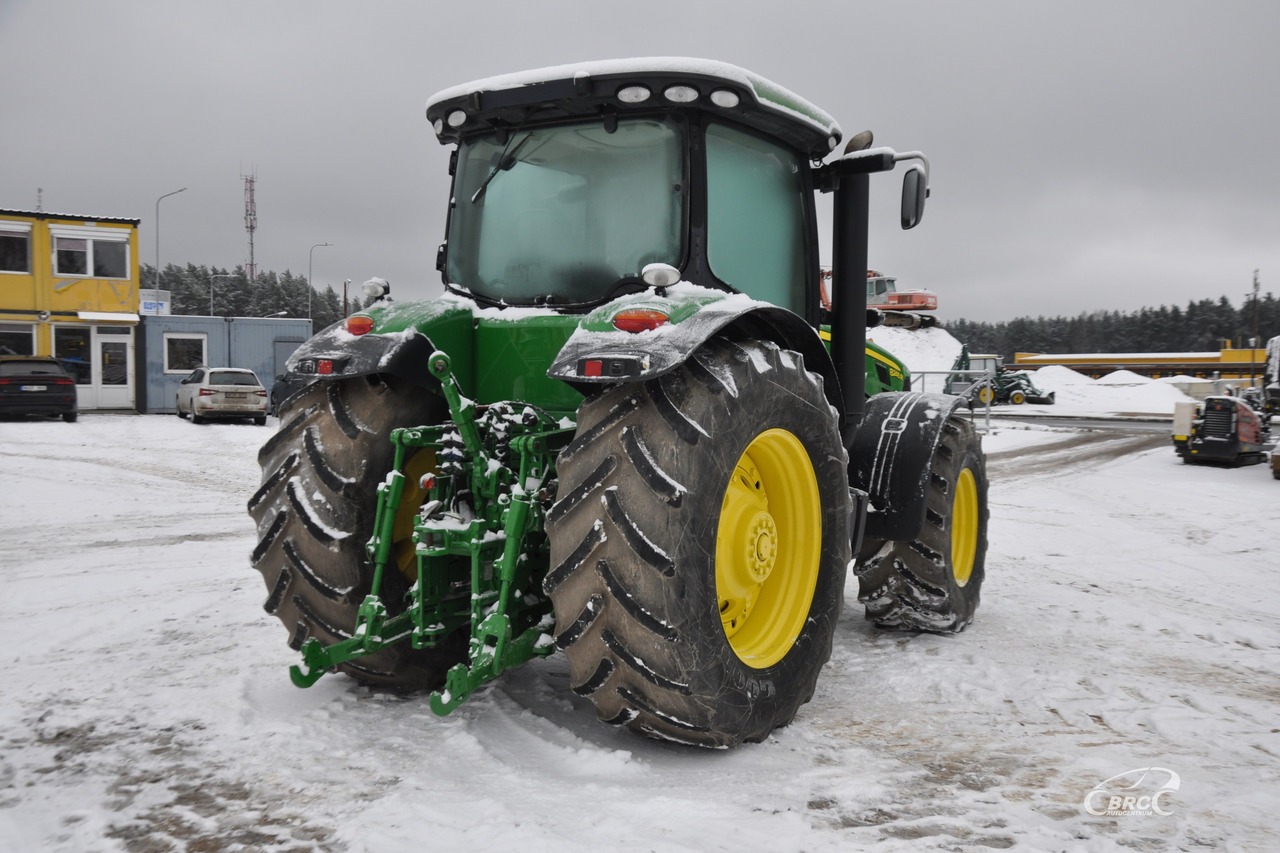 John Deere 8245R - Τρακτέρ: φωτογραφία 5 John Deere 8245R - Τρακτέρ: φωτογραφία 5