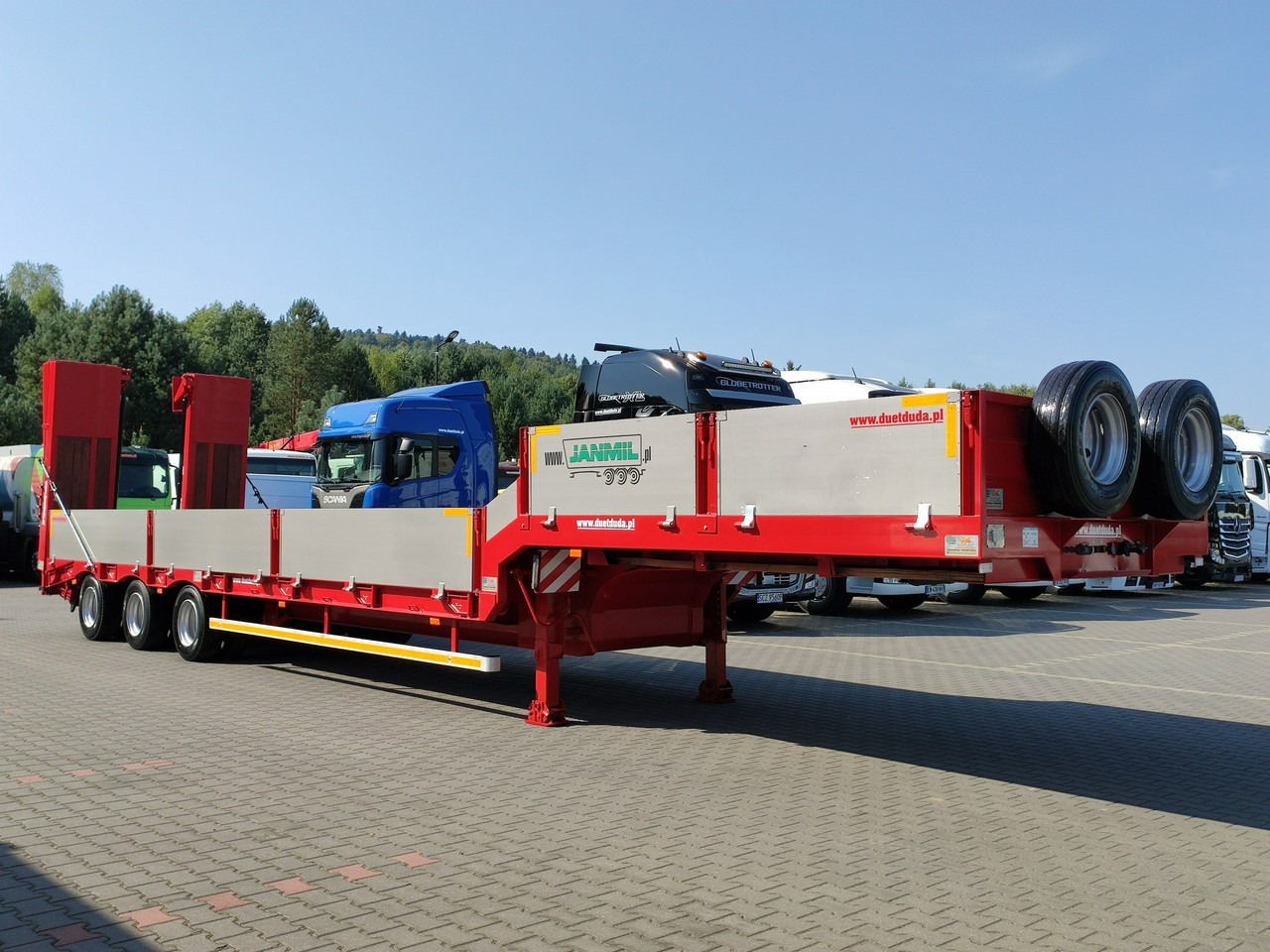 Bodex JANMIL Burtówka Laweta Niskopodłogowa Podczołgówka 3-Osie - Επικαθήμενο με χαμηλό δάπεδο: φωτογραφία 5 Bodex JANMIL Burtówka Laweta Niskopodłogowa Podczołgówka 3-Osie - Επικαθήμενο με χαμηλό δάπεδο: φωτογραφία 5