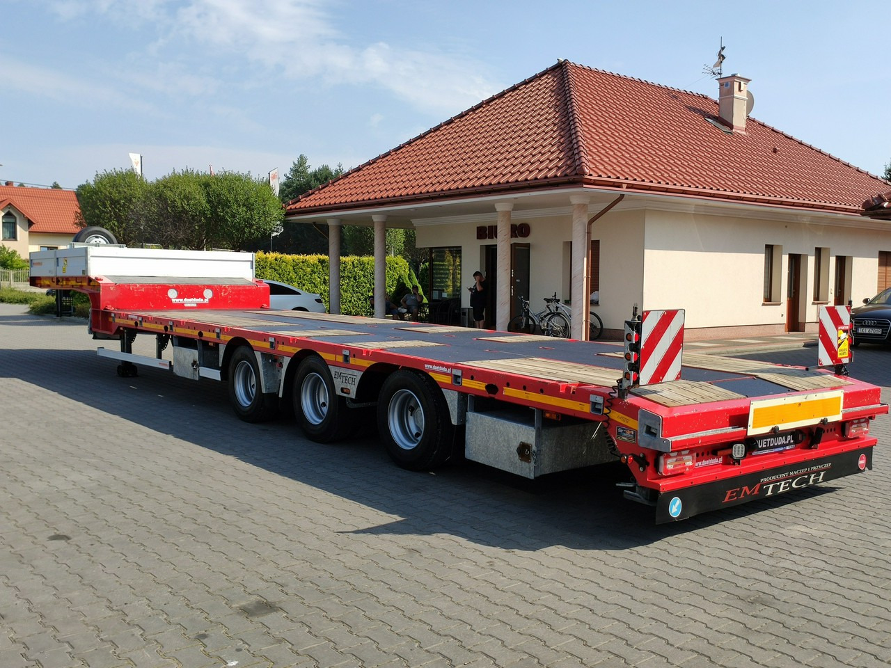 Επικαθήμενο με χαμηλό δάπεδο EMTECH Ład-33.3 tony 3osie Tylna oś skrętna Przednia Podnoszona: φωτογραφία 17 Επικαθήμενο με χαμηλό δάπεδο EMTECH Ład-33.3 tony 3osie Tylna oś skrętna Przednia Podnoszona: φωτογραφία 17