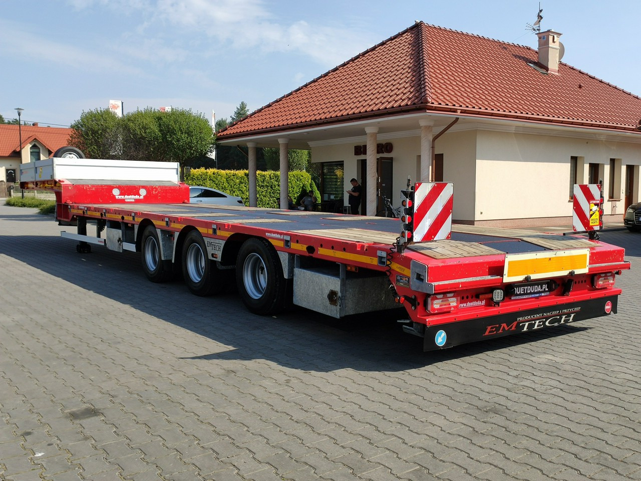 Επικαθήμενο με χαμηλό δάπεδο EMTECH Ład-33.3 tony 3osie Tylna oś skrętna Przednia Podnoszona: φωτογραφία 18 Επικαθήμενο με χαμηλό δάπεδο EMTECH Ład-33.3 tony 3osie Tylna oś skrętna Przednia Podnoszona: φωτογραφία 18