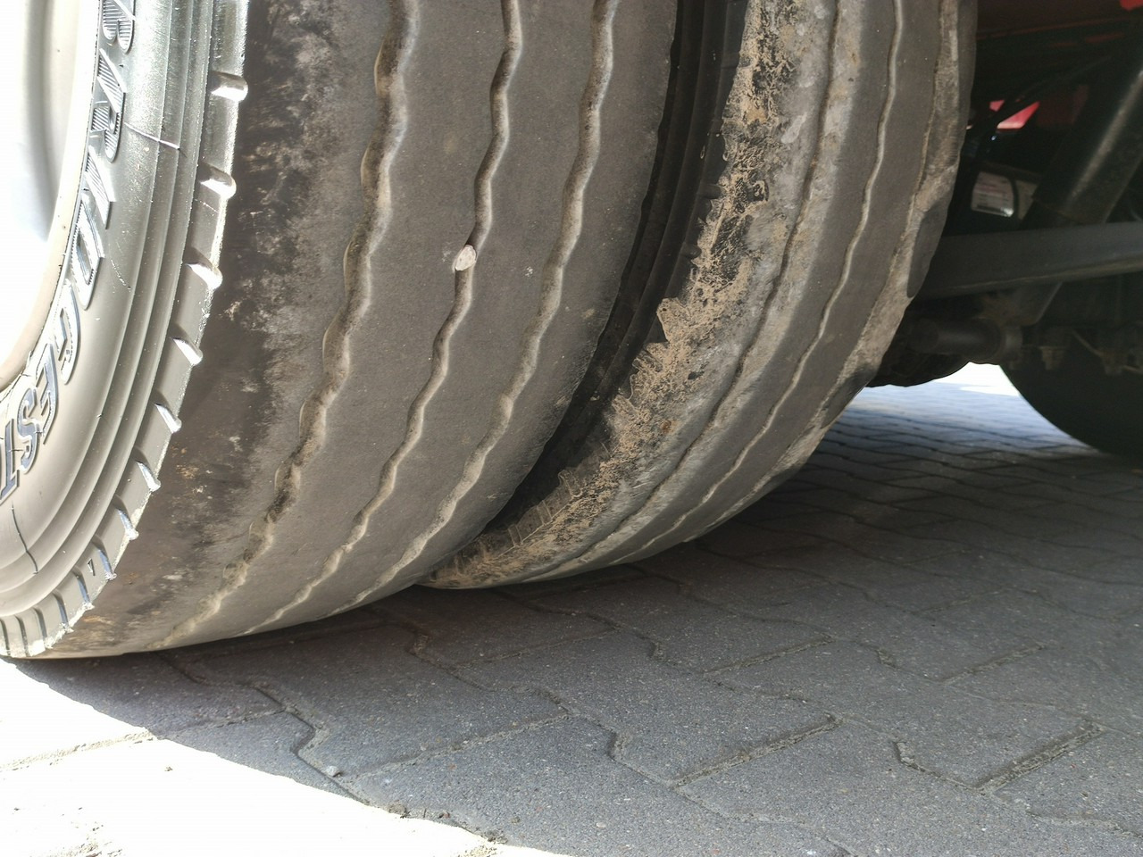 Επικαθήμενο με χαμηλό δάπεδο EMTECH Ład-33.3 tony 3osie Tylna oś skrętna Przednia Podnoszona: φωτογραφία 14 Επικαθήμενο με χαμηλό δάπεδο EMTECH Ład-33.3 tony 3osie Tylna oś skrętna Przednia Podnoszona: φωτογραφία 14