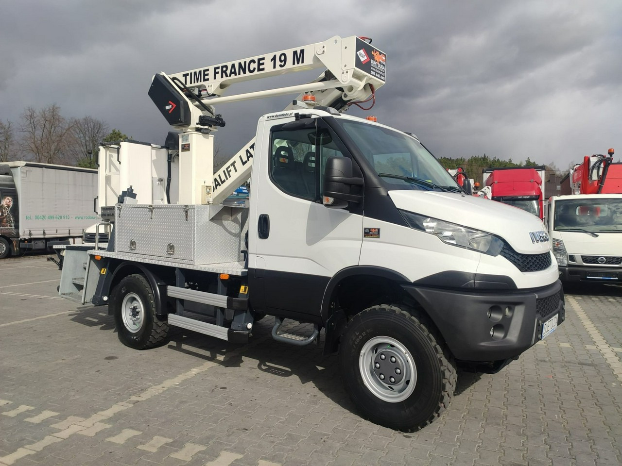 Φορτηγό με εναέρια πλατφόρμα Iveco Daily 55S17W 4x4 Zwyżka 19m Versalift Lat 55 TB Time France: φωτογραφία 14