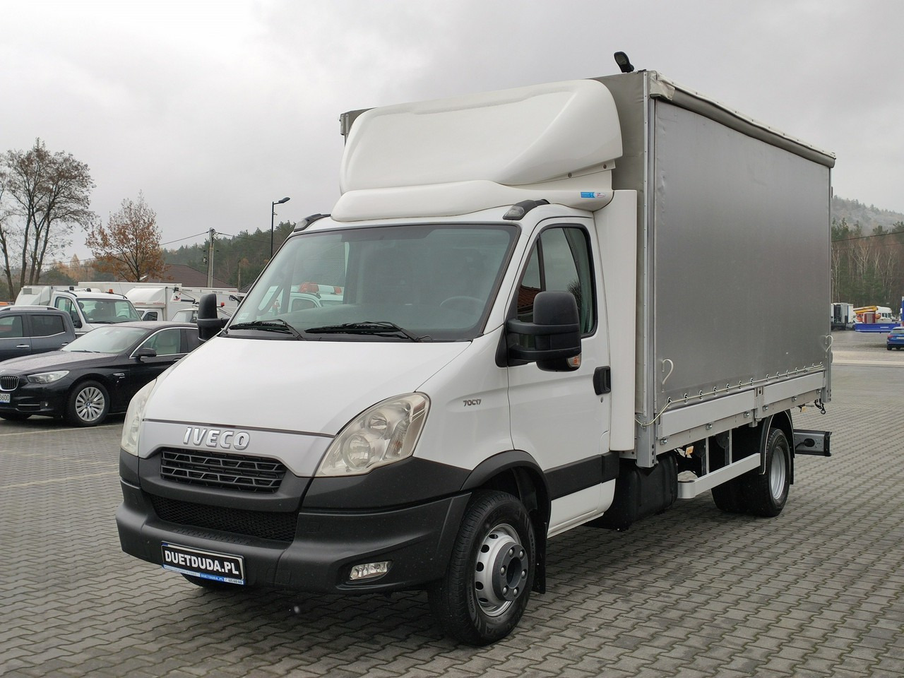 Iveco Daily 70C17 Firana Tył Drzwi Zadbany w Pełni Sprawny Super Stan - Επαγγελματικό αυτοκίνητο με μουσαμά: φωτογραφία 4 Iveco Daily 70C17 Firana Tył Drzwi Zadbany w Pełni Sprawny Super Stan - Επαγγελματικό αυτοκίνητο με μουσαμά: φωτογραφία 4