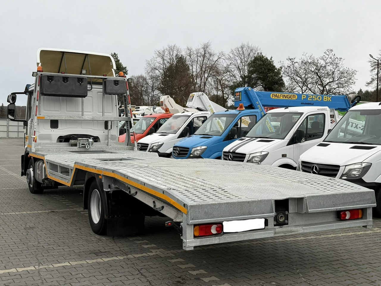 Φορτηγό ρυμούλκησης Iveco EUROCARGO 120E25 E6 Laweta Zagłebiana Platforma Pomoc Drogowa: φωτογραφία 12 Φορτηγό ρυμούλκησης Iveco EUROCARGO 120E25 E6 Laweta Zagłebiana Platforma Pomoc Drogowa: φωτογραφία 12