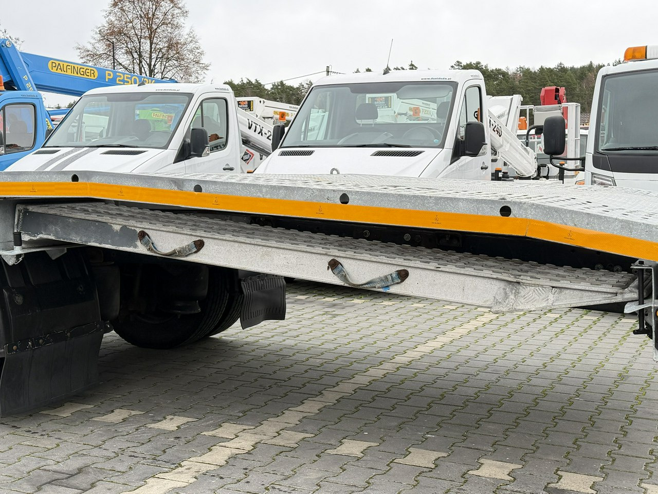 Φορτηγό ρυμούλκησης Iveco EUROCARGO 120E25 E6 Laweta Zagłebiana Platforma Pomoc Drogowa: φωτογραφία 7 Φορτηγό ρυμούλκησης Iveco EUROCARGO 120E25 E6 Laweta Zagłebiana Platforma Pomoc Drogowa: φωτογραφία 7