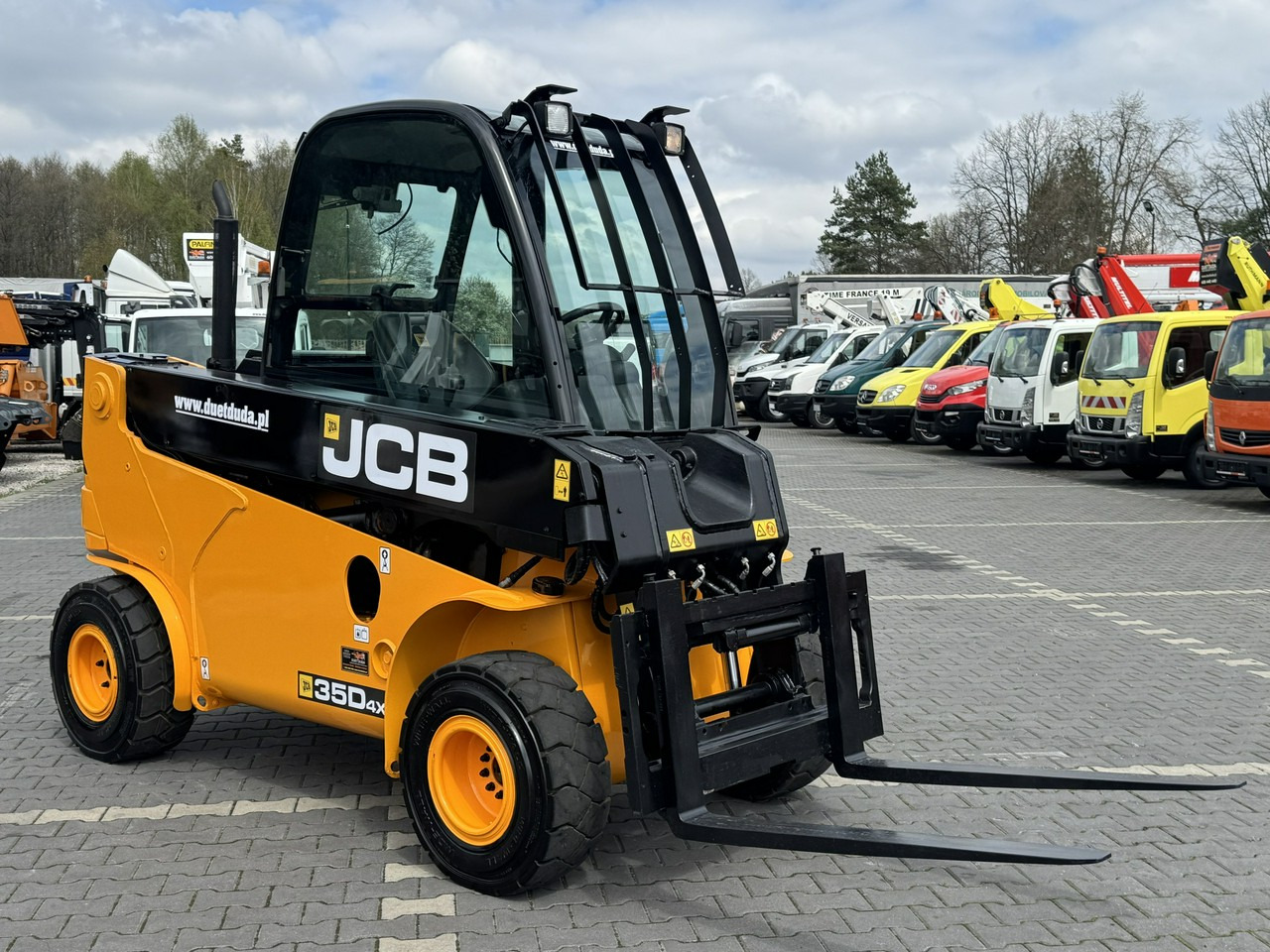 JCB TLT 35D 4x4 T4 TELESKOP / TELESKOPOWY Ładowarka Teleskopowa - Τηλεσκοπικός φορτωτής: φωτογραφία 2 JCB TLT 35D 4x4 T4 TELESKOP / TELESKOPOWY Ładowarka Teleskopowa - Τηλεσκοπικός φορτωτής: φωτογραφία 2