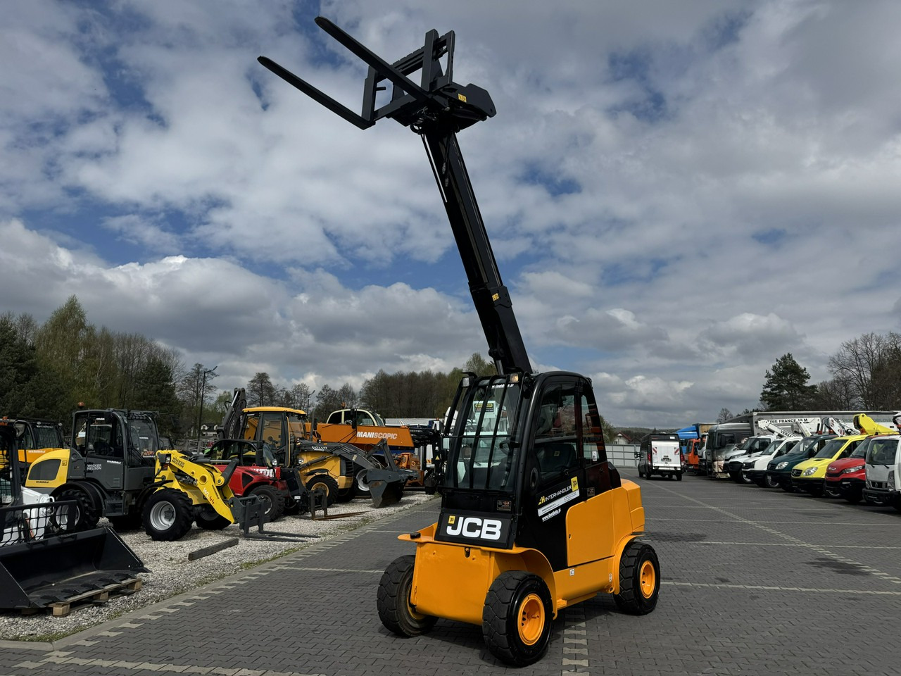JCB TLT 35D 4x4 T4 TELESKOP / TELESKOPOWY Ładowarka Teleskopowa - Τηλεσκοπικός φορτωτής: φωτογραφία 5 JCB TLT 35D 4x4 T4 TELESKOP / TELESKOPOWY Ładowarka Teleskopowa - Τηλεσκοπικός φορτωτής: φωτογραφία 5