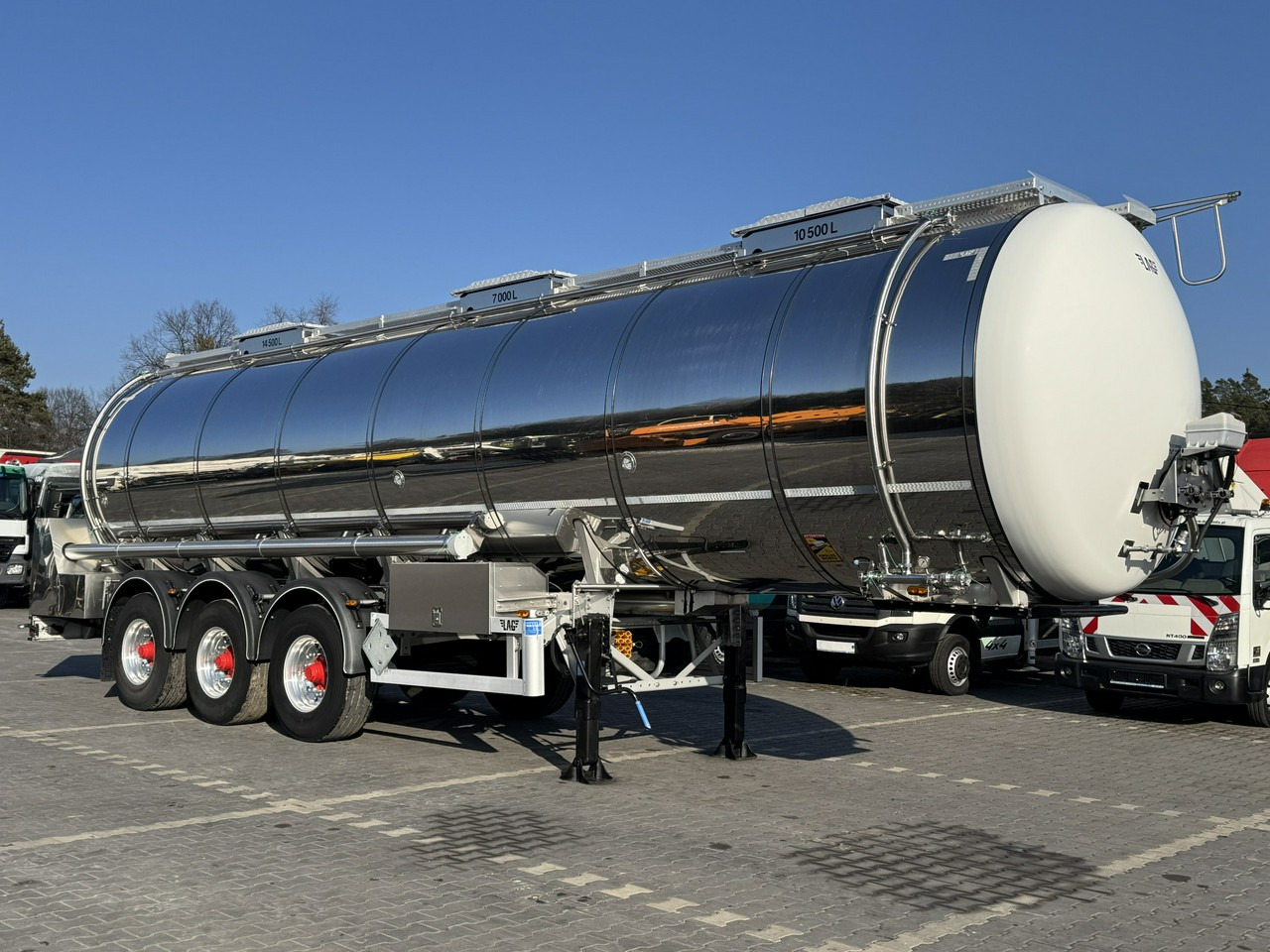 Lag Spożywcza Magyar Izolowana Webasto Pompa Elektryczna do Zrzutu - Επικαθήμενο βυτίο: φωτογραφία 1 Lag Spożywcza Magyar Izolowana Webasto Pompa Elektryczna do Zrzutu - Επικαθήμενο βυτίο: φωτογραφία 1