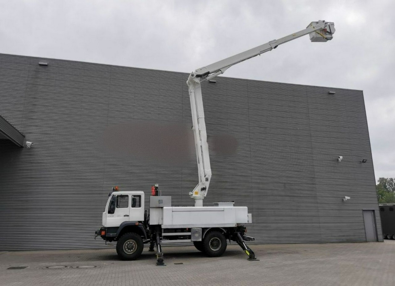 MAN LE 18.280 4x4 Zwyżka Altec TA60 Podnośnik Koszowy - Φορτηγό με εναέρια πλατφόρμα: φωτογραφία 3 MAN LE 18.280 4x4 Zwyżka Altec TA60 Podnośnik Koszowy - Φορτηγό με εναέρια πλατφόρμα: φωτογραφία 3