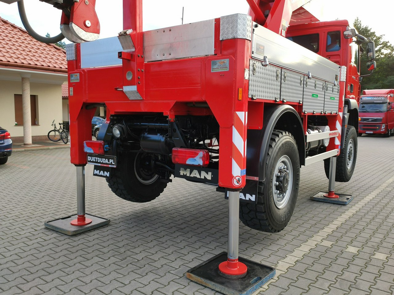 Φορτηγό με εναέρια πλατφόρμα MAN TGM 18.280 4x4 Zwyżka Bison Palfinger TKA 28 Podnośnik Koszowy: φωτογραφία 37 Φορτηγό με εναέρια πλατφόρμα MAN TGM 18.280 4x4 Zwyżka Bison Palfinger TKA 28 Podnośnik Koszowy: φωτογραφία 37