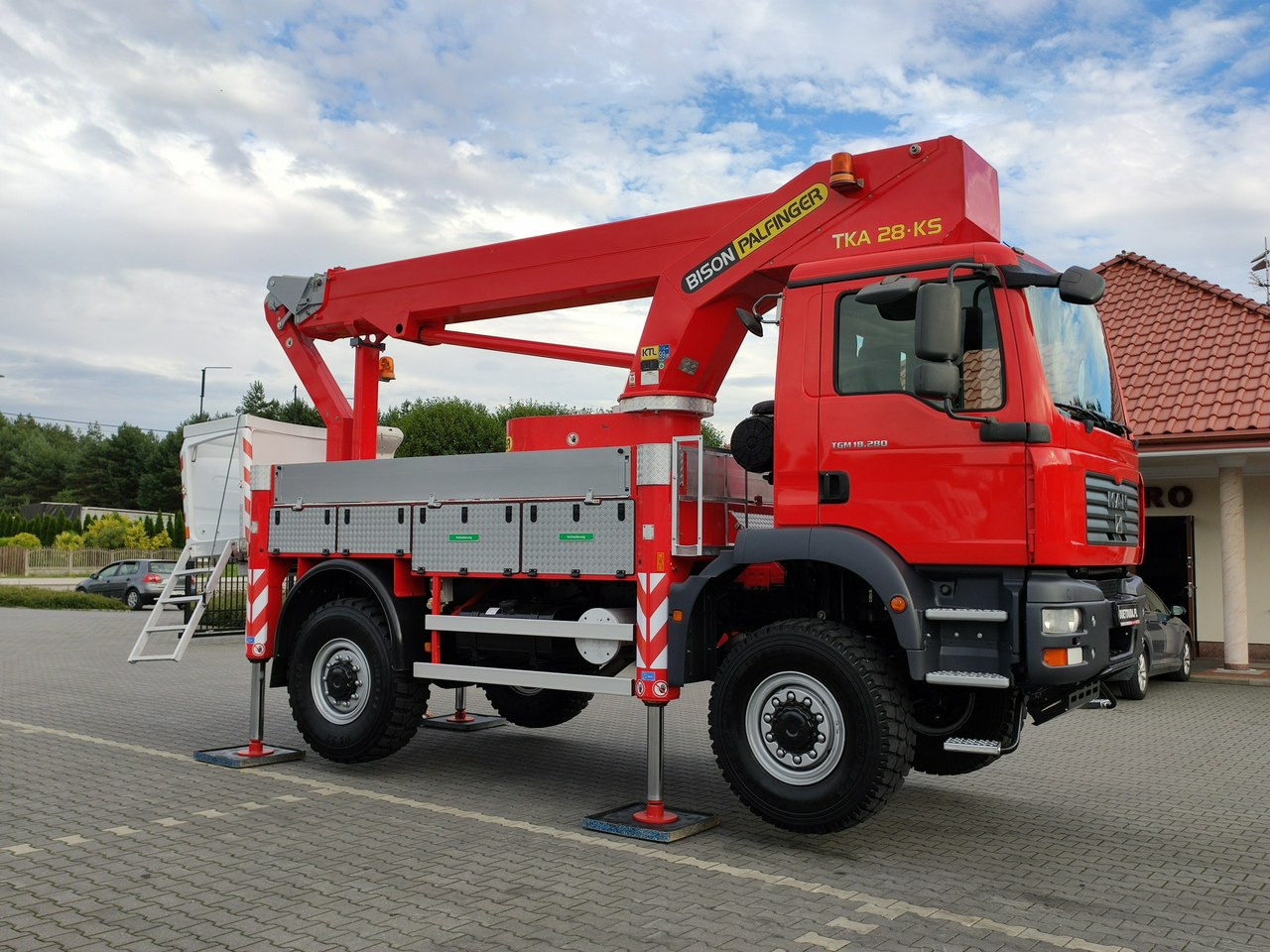Φορτηγό με εναέρια πλατφόρμα MAN TGM 18.280 4x4 Zwyżka Bison Palfinger TKA 28 Podnośnik Koszowy: φωτογραφία 44 Φορτηγό με εναέρια πλατφόρμα MAN TGM 18.280 4x4 Zwyżka Bison Palfinger TKA 28 Podnośnik Koszowy: φωτογραφία 44
