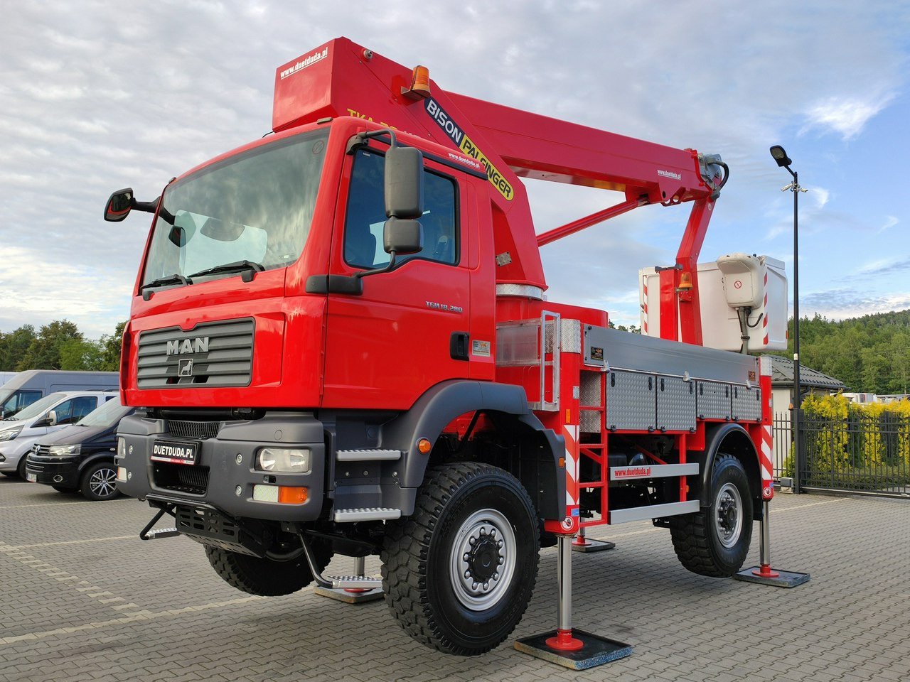 Φορτηγό με εναέρια πλατφόρμα MAN TGM 18.280 4x4 Zwyżka Bison Palfinger TKA 28 Podnośnik Koszowy: φωτογραφία 43 Φορτηγό με εναέρια πλατφόρμα MAN TGM 18.280 4x4 Zwyżka Bison Palfinger TKA 28 Podnośnik Koszowy: φωτογραφία 43