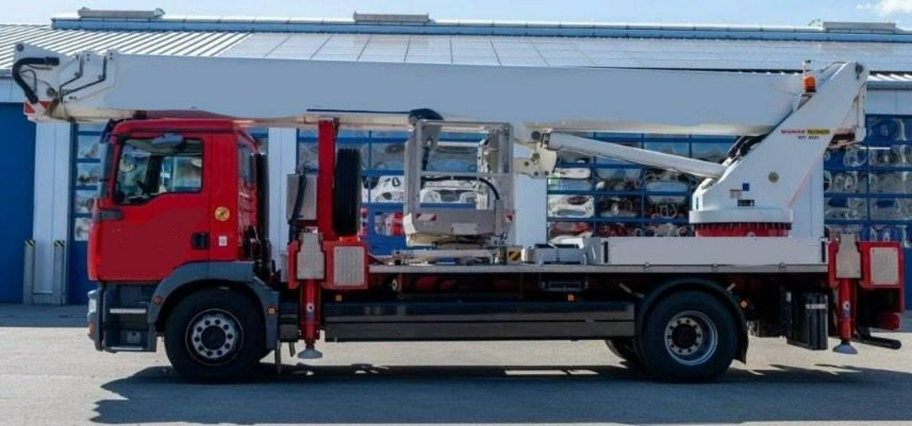 MAN TGM 18.280 Zwyżka WUMAG WT 450 Podnośnik Koszowy - Φορτηγό με εναέρια πλατφόρμα: φωτογραφία 1 MAN TGM 18.280 Zwyżka WUMAG WT 450 Podnośnik Koszowy - Φορτηγό με εναέρια πλατφόρμα: φωτογραφία 1