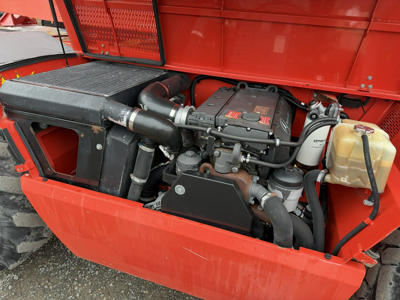 Τηλεσκοπικός φορτωτής Manitou MRT 2150 ROTO Ładowarka Teleskopowa Obrotowa: φωτογραφία 23 Τηλεσκοπικός φορτωτής Manitou MRT 2150 ROTO Ładowarka Teleskopowa Obrotowa: φωτογραφία 23