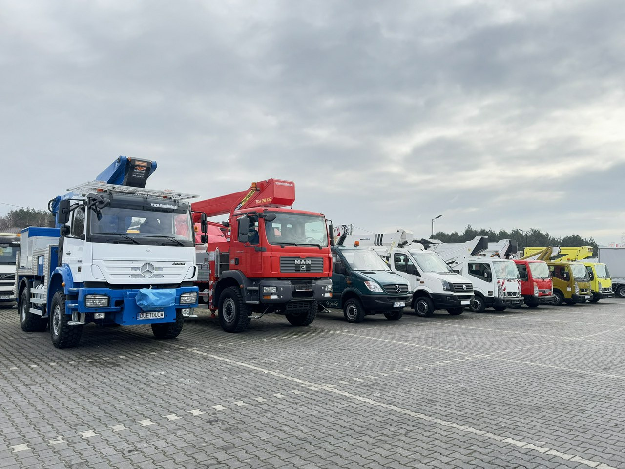 Mercedes AXOR 1829 4x4 Zwyżka RUTHMANN STEIGER T270S16 Podnośnik Koszowy - Φορτηγό με εναέρια πλατφόρμα: φωτογραφία 2 Mercedes AXOR 1829 4x4 Zwyżka RUTHMANN STEIGER T270S16 Podnośnik Koszowy - Φορτηγό με εναέρια πλατφόρμα: φωτογραφία 2