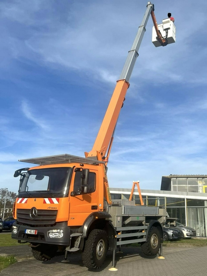 Mercedes Atego 718 E6 4x4 Zwyżka PALFINGER P210 BK Podnośnik Koszowy - Φορτηγό με εναέρια πλατφόρμα: φωτογραφία 4 Mercedes Atego 718 E6 4x4 Zwyżka PALFINGER P210 BK Podnośnik Koszowy - Φορτηγό με εναέρια πλατφόρμα: φωτογραφία 4