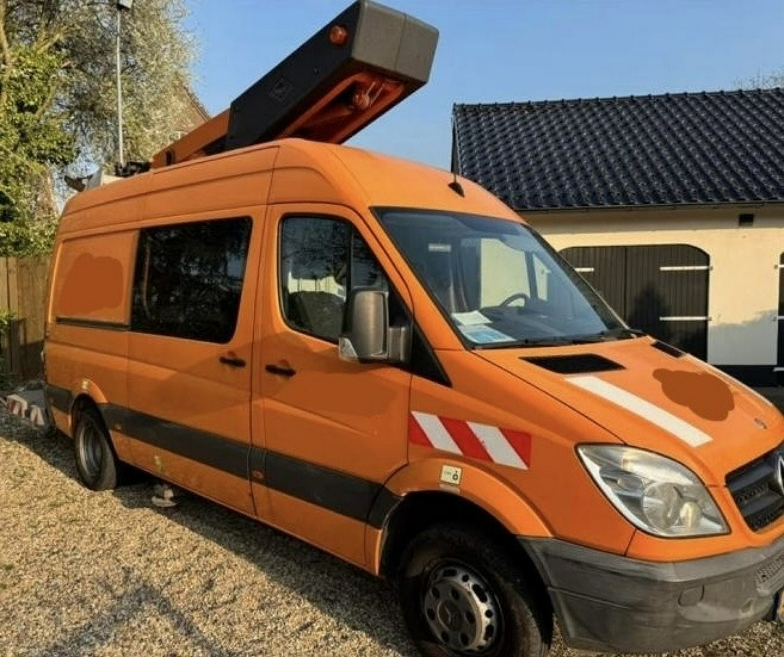 Mercedes Sprinter - Φορτηγό με εναέρια πλατφόρμα: φωτογραφία 1 Mercedes Sprinter - Φορτηγό με εναέρια πλατφόρμα: φωτογραφία 1