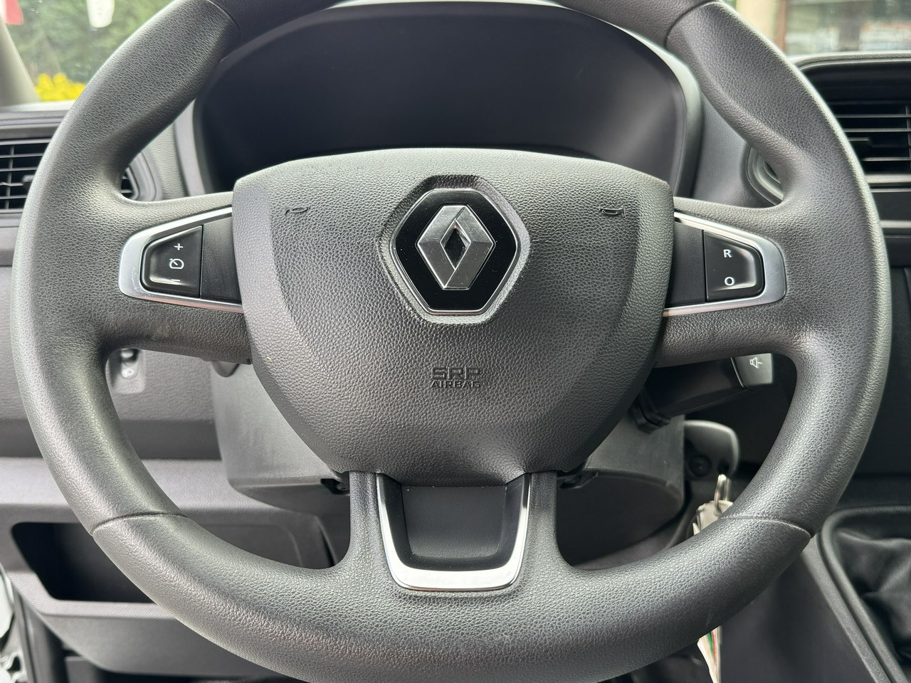 Επαγγελματικό αυτοκίνητο κόφα Renault Master: φωτογραφία 21 Επαγγελματικό αυτοκίνητο κόφα Renault Master: φωτογραφία 21