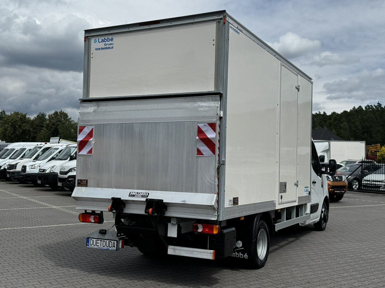 Επαγγελματικό αυτοκίνητο κόφα Renault Master: φωτογραφία 14 Επαγγελματικό αυτοκίνητο κόφα Renault Master: φωτογραφία 14