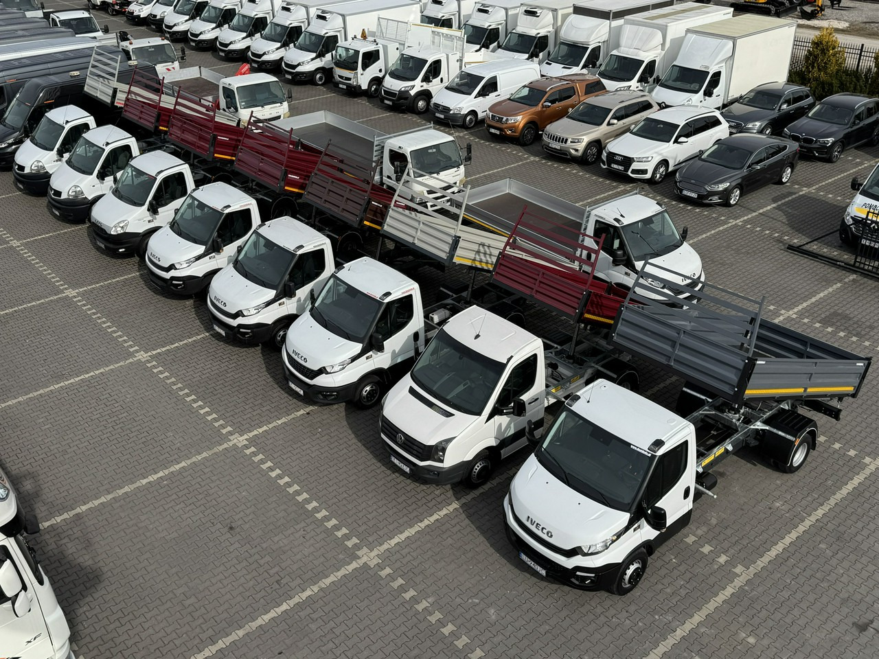 Volkswagen Crafter - Όχημα με ανατρεπομενη καροτσα: φωτογραφία 4 Volkswagen Crafter - Όχημα με ανατρεπομενη καροτσα: φωτογραφία 4