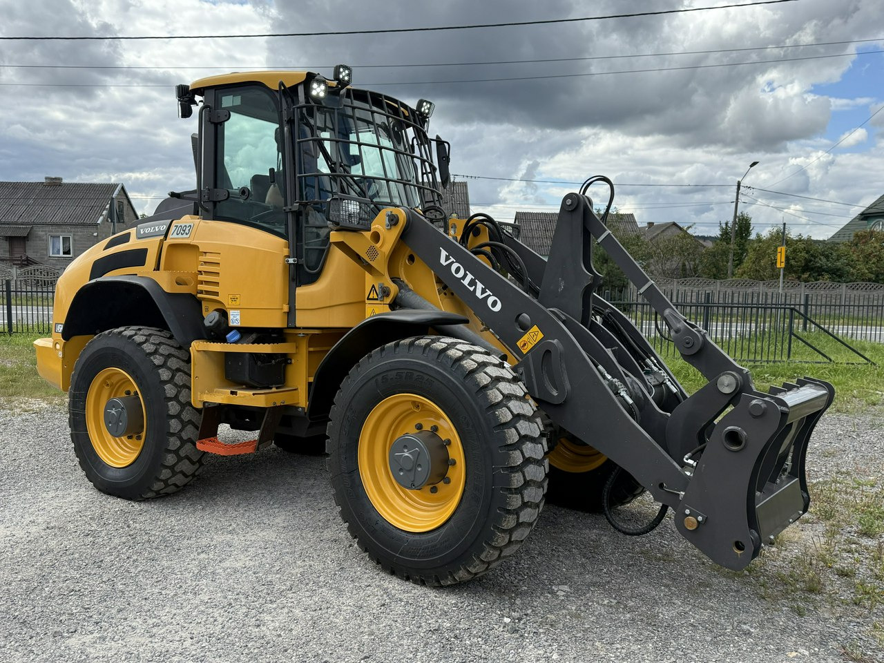 Volvo Waga -10ton WHEEL LOADER L45H Maszyna w Bardzo Dobrym Stanie - Ελαστιχοφόρος φορτωτής: φωτογραφία 1 Volvo Waga -10ton WHEEL LOADER L45H Maszyna w Bardzo Dobrym Stanie - Ελαστιχοφόρος φορτωτής: φωτογραφία 1