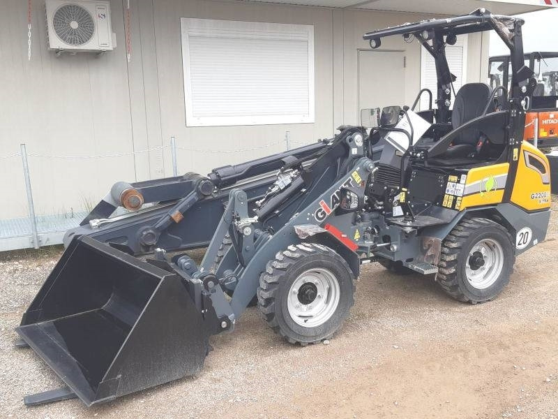 Giant G 2200 E X-Tra Elektro / electric - Φορτωτής πλάγιας ολίσθησης: φωτογραφία 2 Giant G 2200 E X-Tra Elektro / electric - Φορτωτής πλάγιας ολίσθησης: φωτογραφία 2