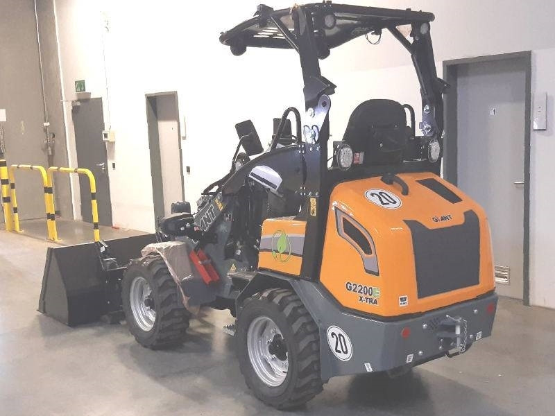 Giant G 2200 E X-Tra Elektro / electric - Φορτωτής πλάγιας ολίσθησης: φωτογραφία 4 Giant G 2200 E X-Tra Elektro / electric - Φορτωτής πλάγιας ολίσθησης: φωτογραφία 4