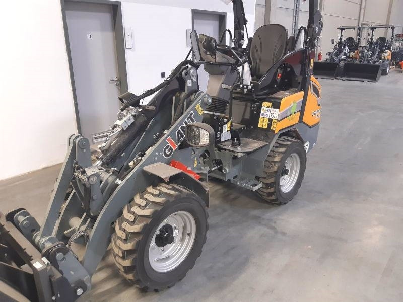Giant G 2200 E X-Tra Elektro / electric - Φορτωτής πλάγιας ολίσθησης: φωτογραφία 4 Giant G 2200 E X-Tra Elektro / electric - Φορτωτής πλάγιας ολίσθησης: φωτογραφία 4