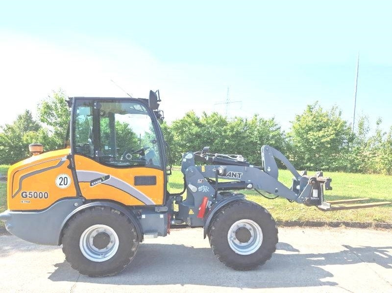 Giant G 5000 X-Tra - Φορτωτής πλάγιας ολίσθησης: φωτογραφία 5 Giant G 5000 X-Tra - Φορτωτής πλάγιας ολίσθησης: φωτογραφία 5