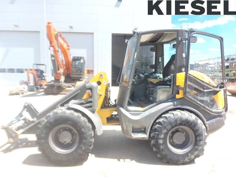 Mecalac AX 1000 - Φορτωτής πλάγιας ολίσθησης: φωτογραφία 1 Mecalac AX 1000 - Φορτωτής πλάγιας ολίσθησης: φωτογραφία 1