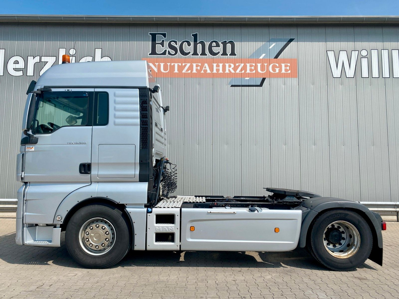 MAN TGX 18.500 BLS | XLX*ACC*Navi*Retarder*2x Tank - Τράκτορας: φωτογραφία 2 MAN TGX 18.500 BLS | XLX*ACC*Navi*Retarder*2x Tank - Τράκτορας: φωτογραφία 2