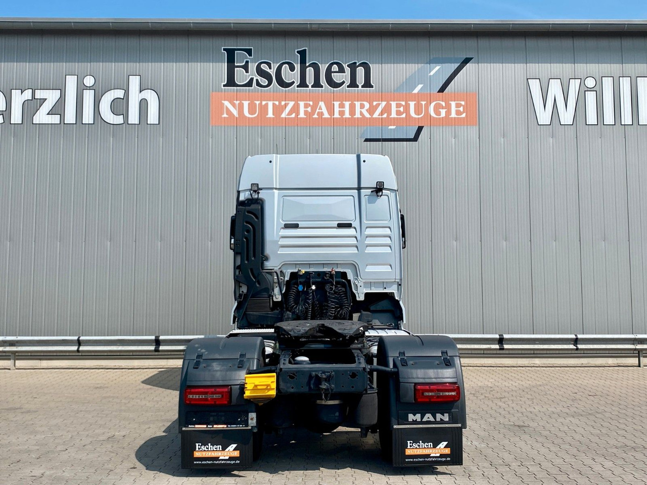 MAN TGX 18.500 BLS | XLX*ACC*Navi*Retarder*2x Tank - Τράκτορας: φωτογραφία 4 MAN TGX 18.500 BLS | XLX*ACC*Navi*Retarder*2x Tank - Τράκτορας: φωτογραφία 4
