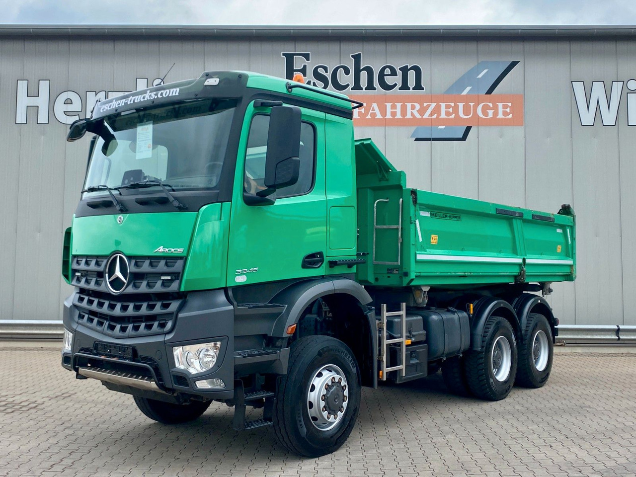 Mercedes-Benz Arocs 3345 6x6 | MEILLER*Bordmatik*Blatt*AHK+Oel - Φορτηγό ανατρεπόμενο: φωτογραφία 2 Mercedes-Benz Arocs 3345 6x6 | MEILLER*Bordmatik*Blatt*AHK+Oel - Φορτηγό ανατρεπόμενο: φωτογραφία 2