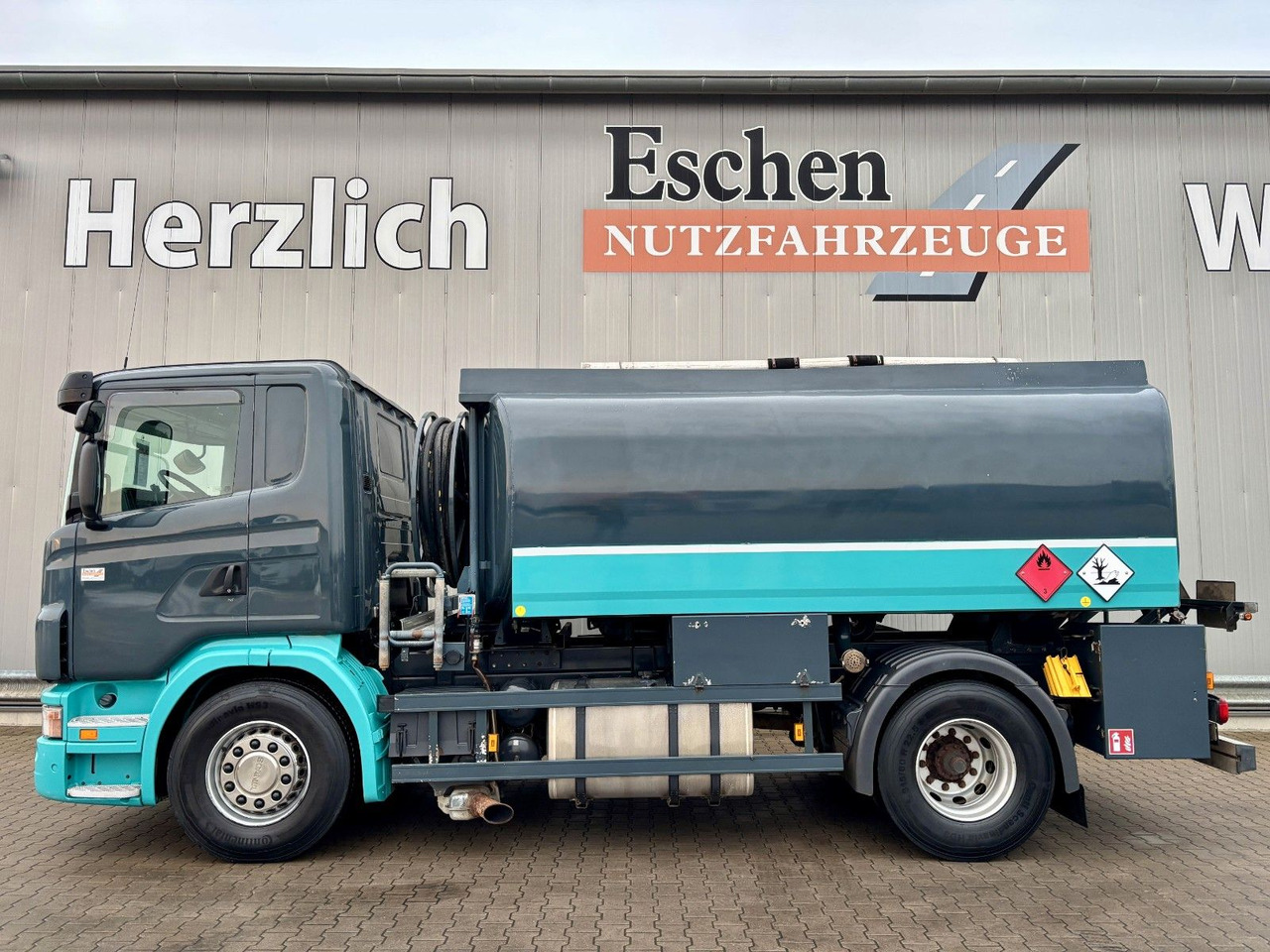 Scania G420 Esterer A3 | 2x Kammern*Oben/Unten*Retarder - Φορτηγό βυτιοφόρο: φωτογραφία 2 Scania G420 Esterer A3 | 2x Kammern*Oben/Unten*Retarder - Φορτηγό βυτιοφόρο: φωτογραφία 2