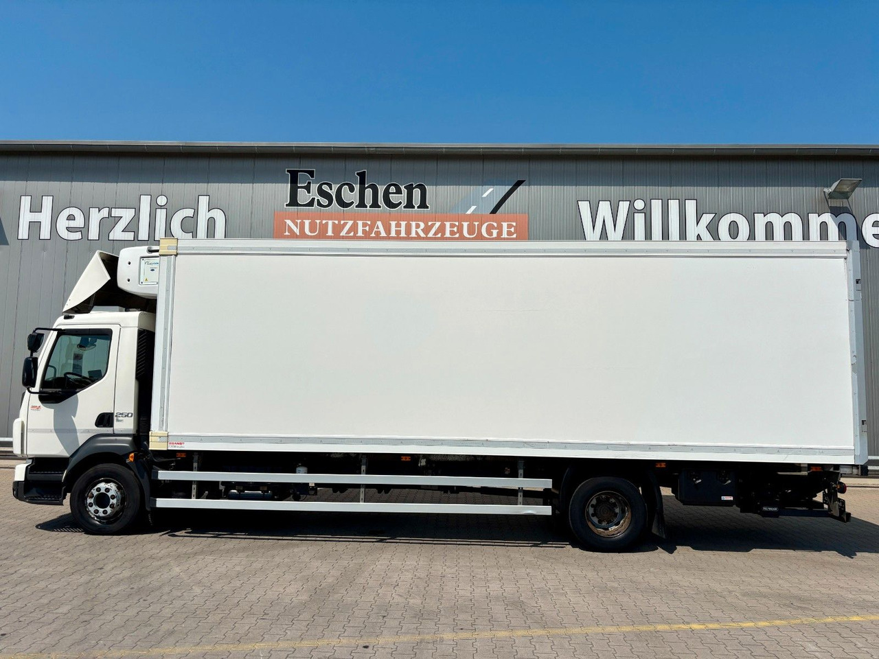 Volvo FL 250|CarrierSupra1250MT*Diesel/Netz*LBW 2.0to. - Φορτηγό ψυγείο: φωτογραφία 2 Volvo FL 250|CarrierSupra1250MT*Diesel/Netz*LBW 2.0to. - Φορτηγό ψυγείο: φωτογραφία 2