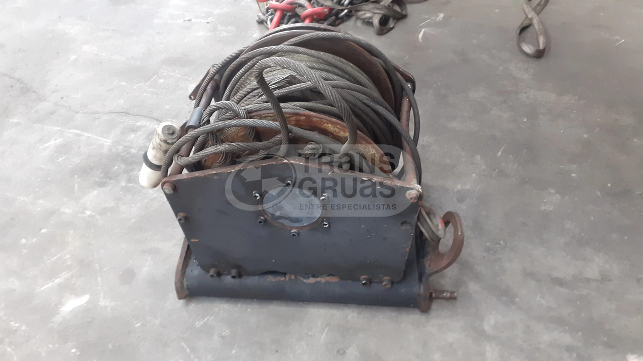 Cabrestante de elevación BREVINI V20 - Βίντσι: φωτογραφία 2 Cabrestante de elevación BREVINI V20 - Βίντσι: φωτογραφία 2