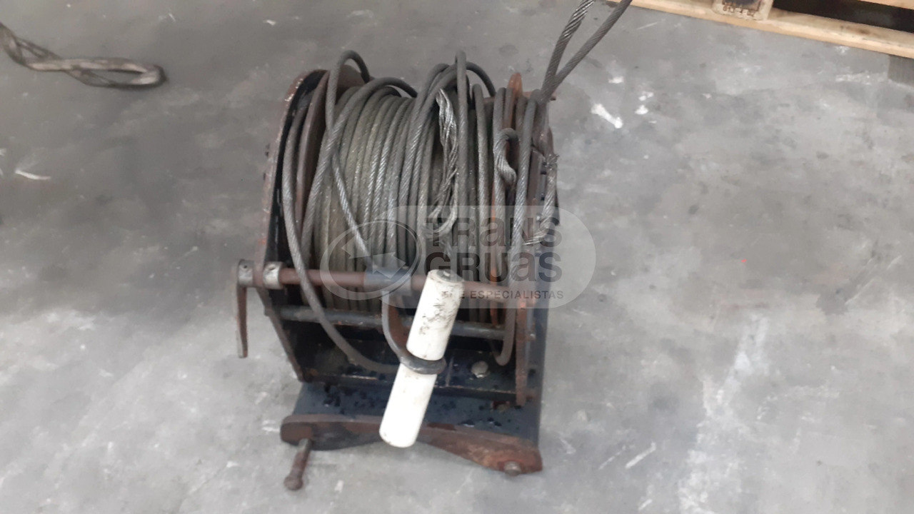 Cabrestante de elevación BREVINI V20 - Βίντσι: φωτογραφία 2 Cabrestante de elevación BREVINI V20 - Βίντσι: φωτογραφία 2