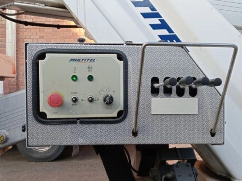 MULTITEL NISSAN NT 400 + HX 195 - Φορτηγό με εναέρια πλατφόρμα: φωτογραφία 4 MULTITEL NISSAN NT 400 + HX 195 - Φορτηγό με εναέρια πλατφόρμα: φωτογραφία 4